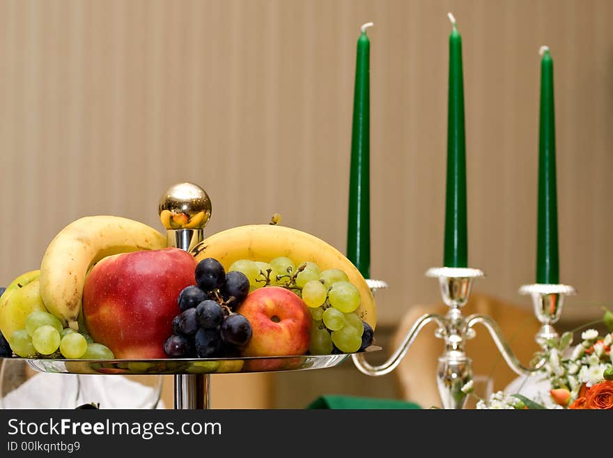 Table arrangement