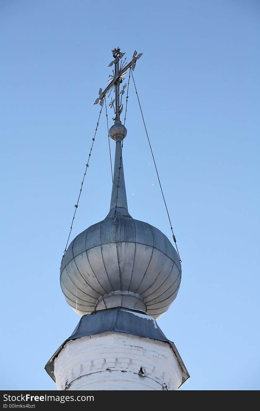 Cupolas and crosses on the Russian church (Suzdal)