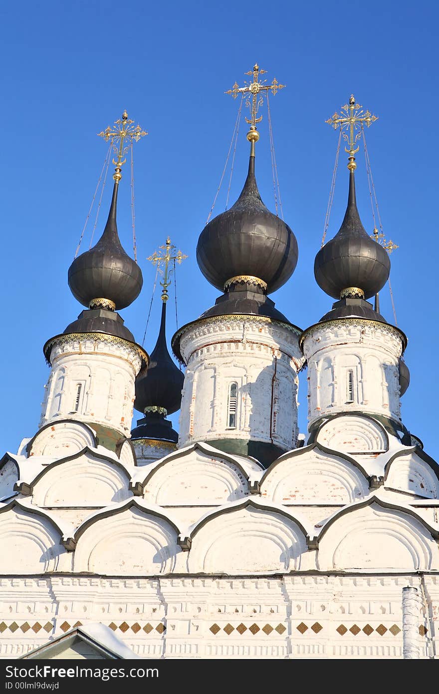 Cupolas and crosses on the Russian church (Suzdal)