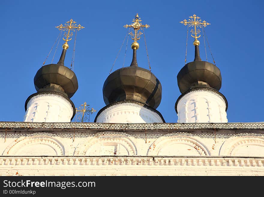 Cupolas and crosses on the Russian church (Suzdal)