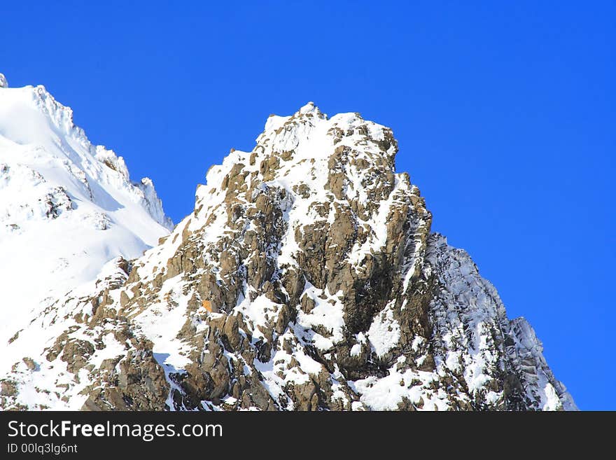 Snow Mountain In New Zealand