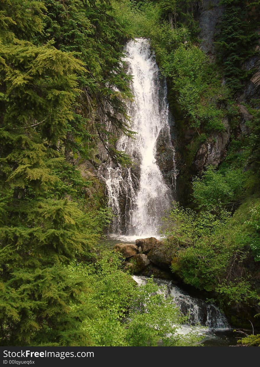 Sahalie Falls is the Waterfall located along Mount Hood Scenic Byway in Oregon.