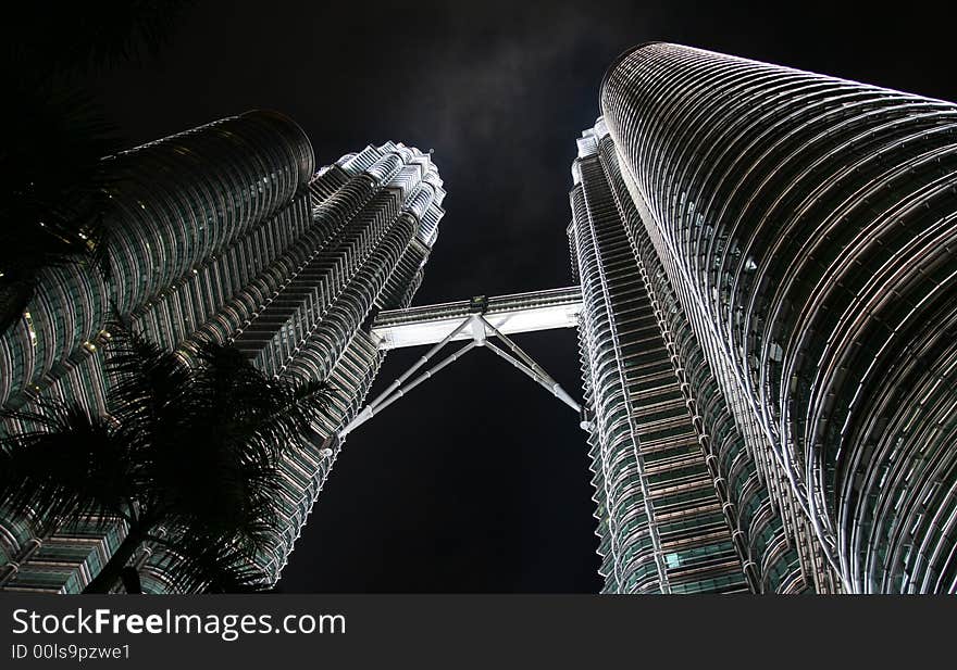 Amazing twin tower of Petronas, kuala lumpur