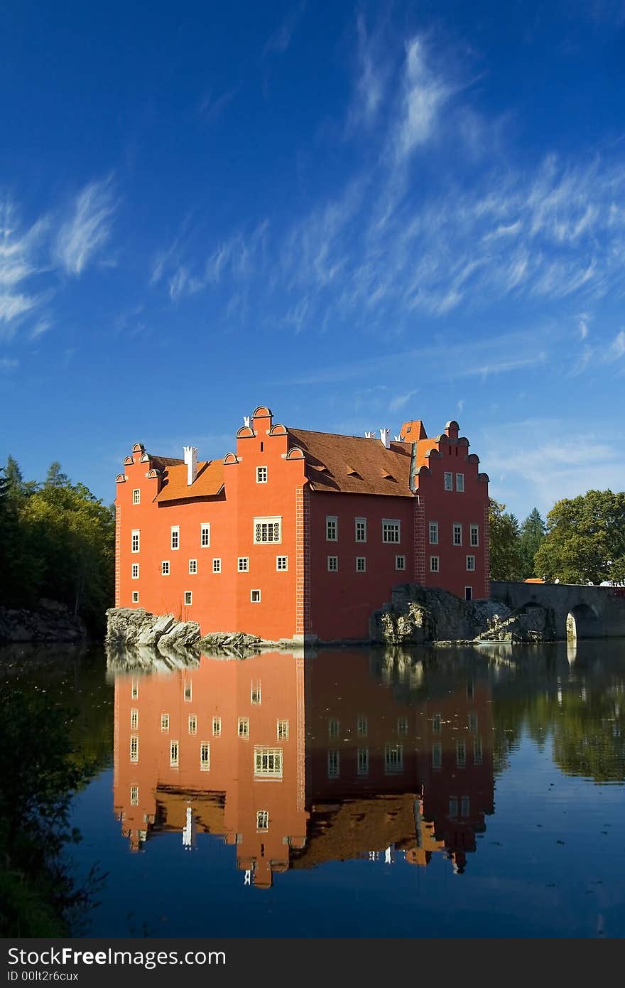 The castle Cervena Lhota