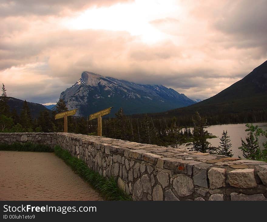 An image of a lookout point near the Rockies area.