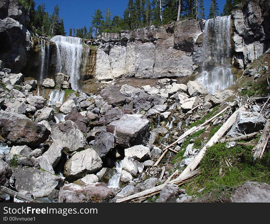 Paulina Falls