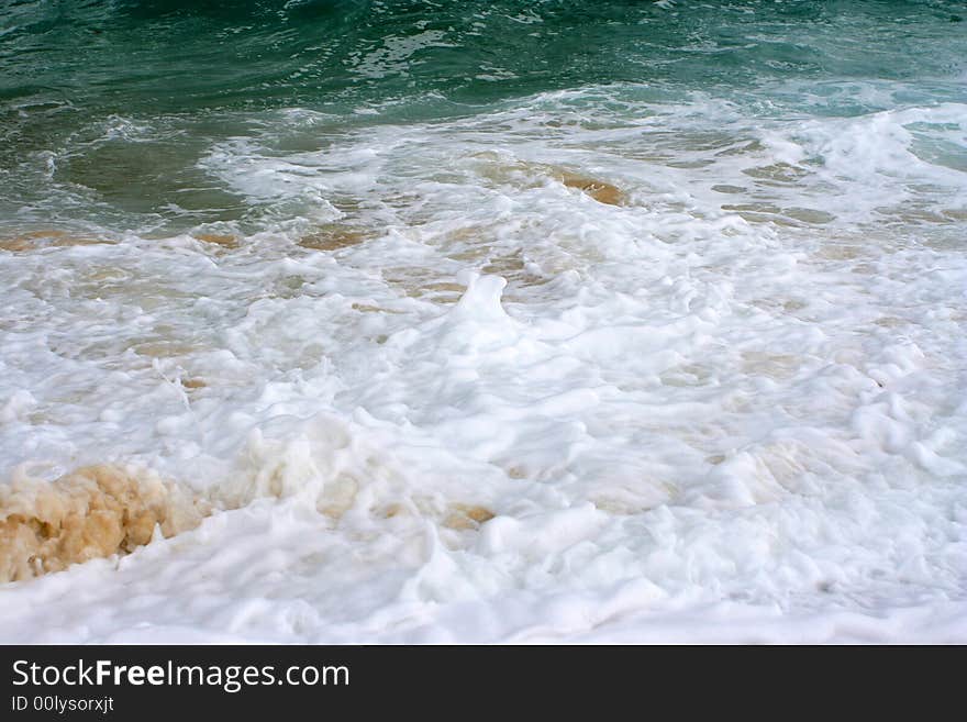 Big waves in greece