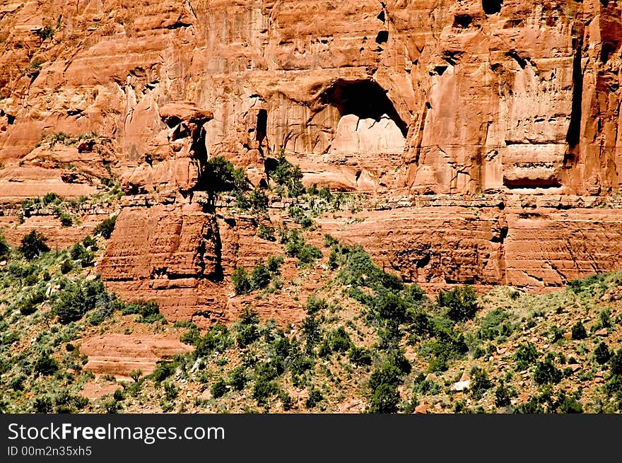 A picture of the beauty that is Sedona Arizona with the unique rock formations vegitation and  beautifull colors. A picture of the beauty that is Sedona Arizona with the unique rock formations vegitation and  beautifull colors