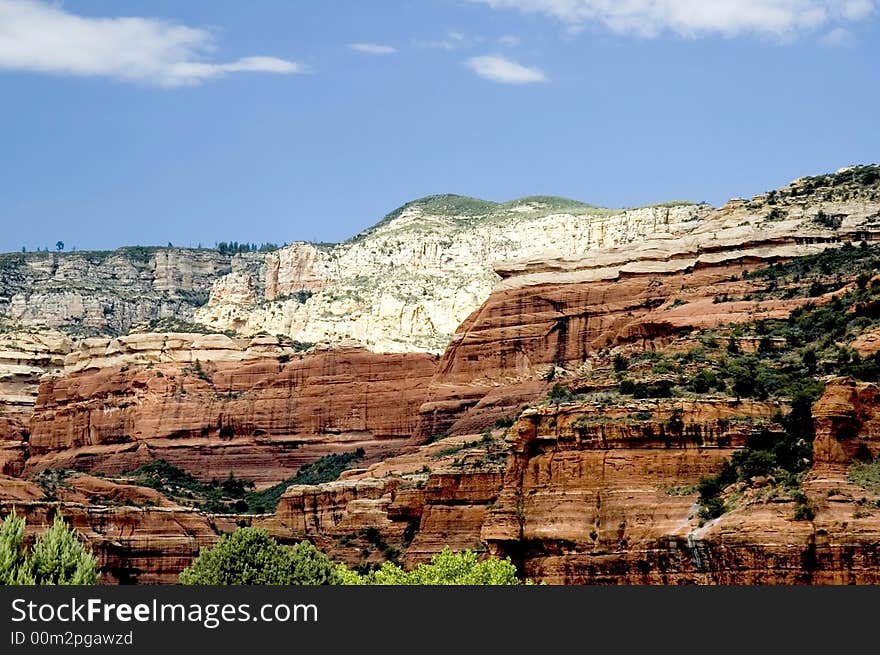 A picture of the beauty that is Sedona Arizona with the unique rock formations vegitation and  beautifull colors. A picture of the beauty that is Sedona Arizona with the unique rock formations vegitation and  beautifull colors