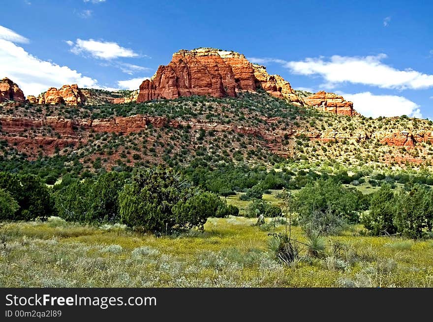 A picture of the beauty that is Sedona Arizona with the unique rock formations vegitation and beautifull colors. A picture of the beauty that is Sedona Arizona with the unique rock formations vegitation and beautifull colors