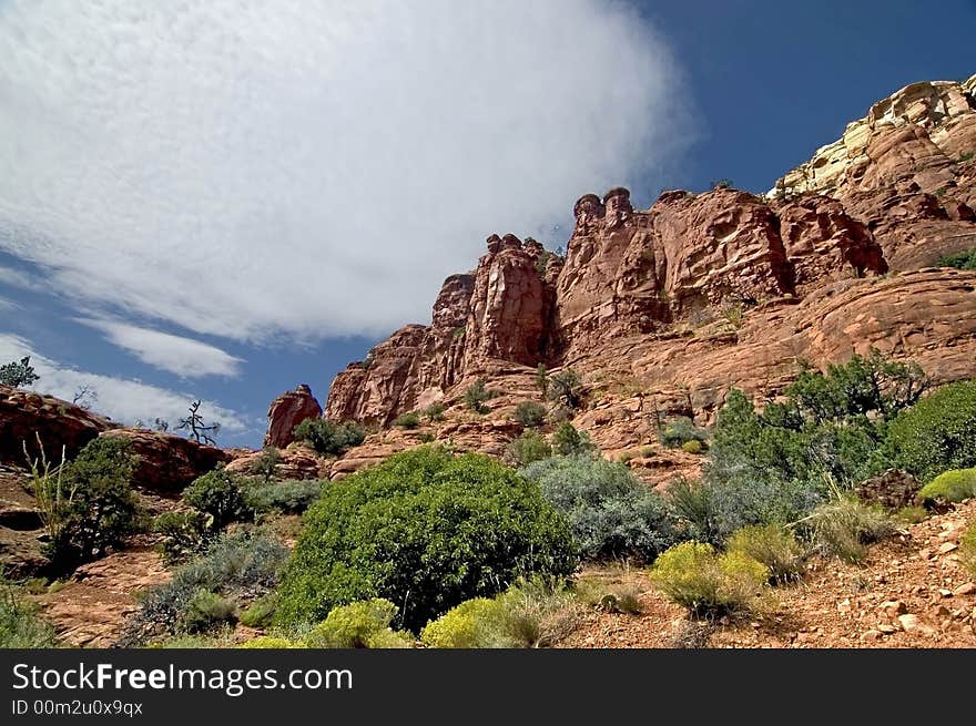 A picture of the beauty that is Sedona Arizona with the unique rock formations vegitation and  beautifull colors. A picture of the beauty that is Sedona Arizona with the unique rock formations vegitation and  beautifull colors