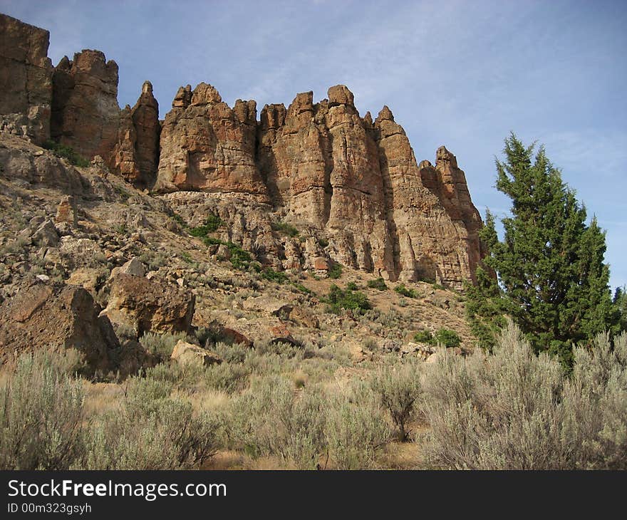 The Clarno Palisades located in John Day Fossils National Monument in Oregon