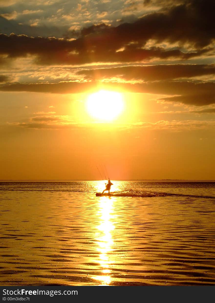 Silhouette of a kitesurf