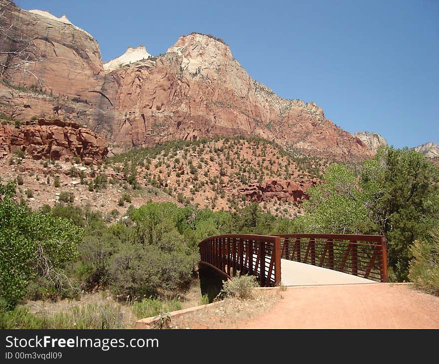 The picture of lower Zion Canyon taken on Pa'rus Trail. The picture of lower Zion Canyon taken on Pa'rus Trail.