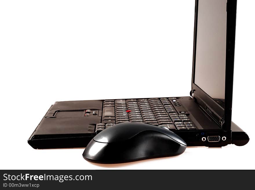 Isolated black open laptop com