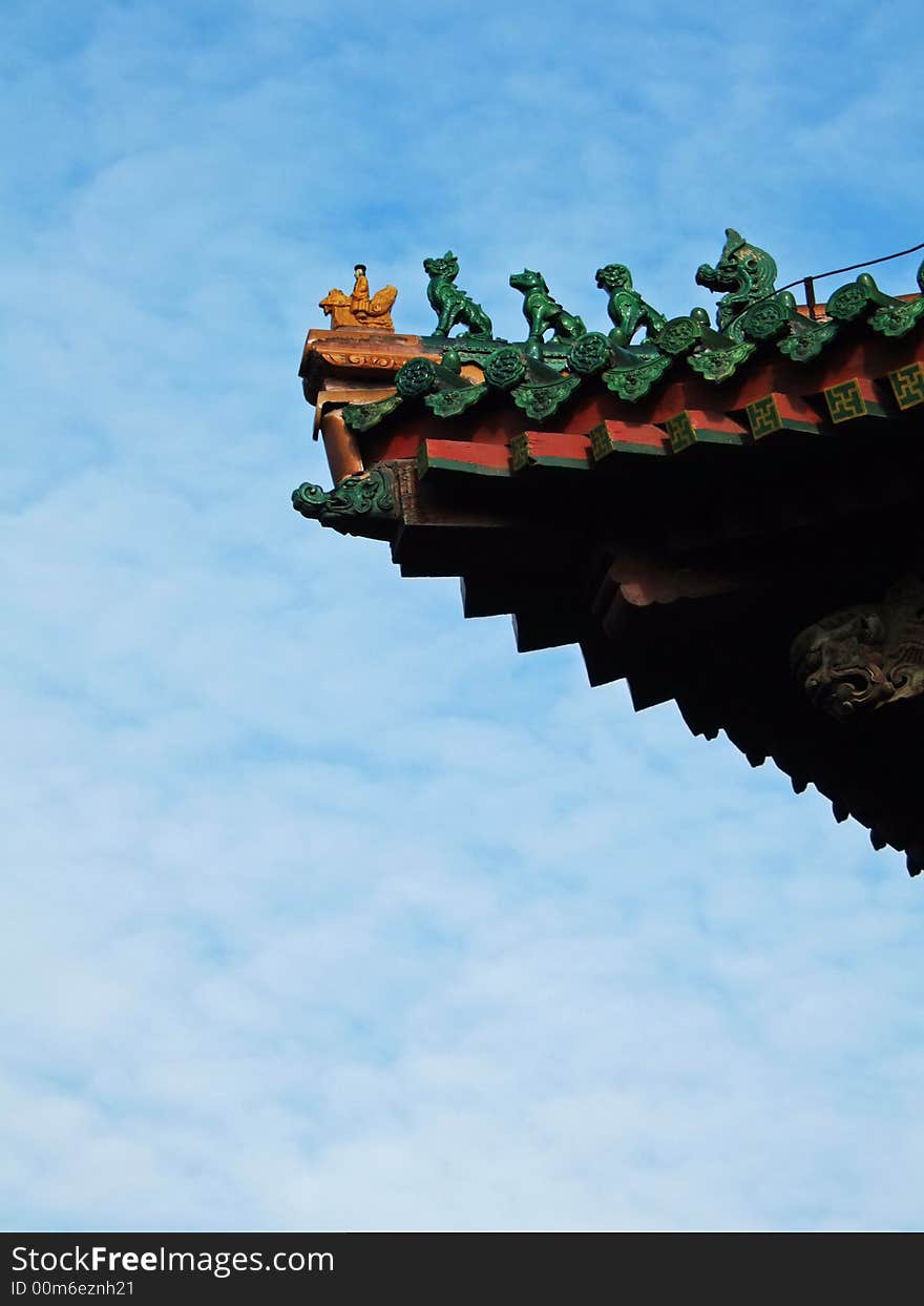 Eave and Statue in Shenyang Imperial Palace