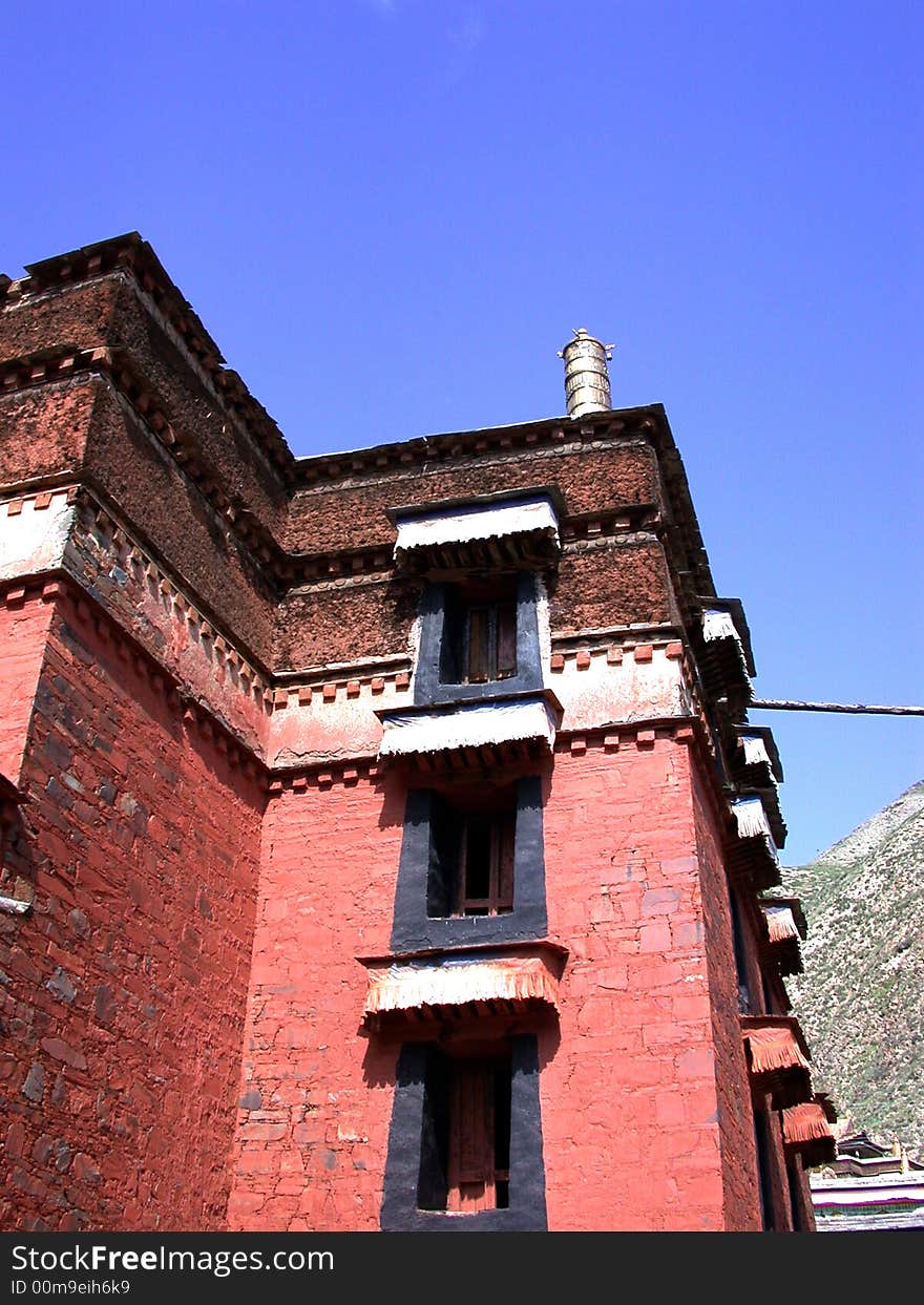 Red Lamasery architecture(Lamaism temple) on the morning.Gansu province,China.