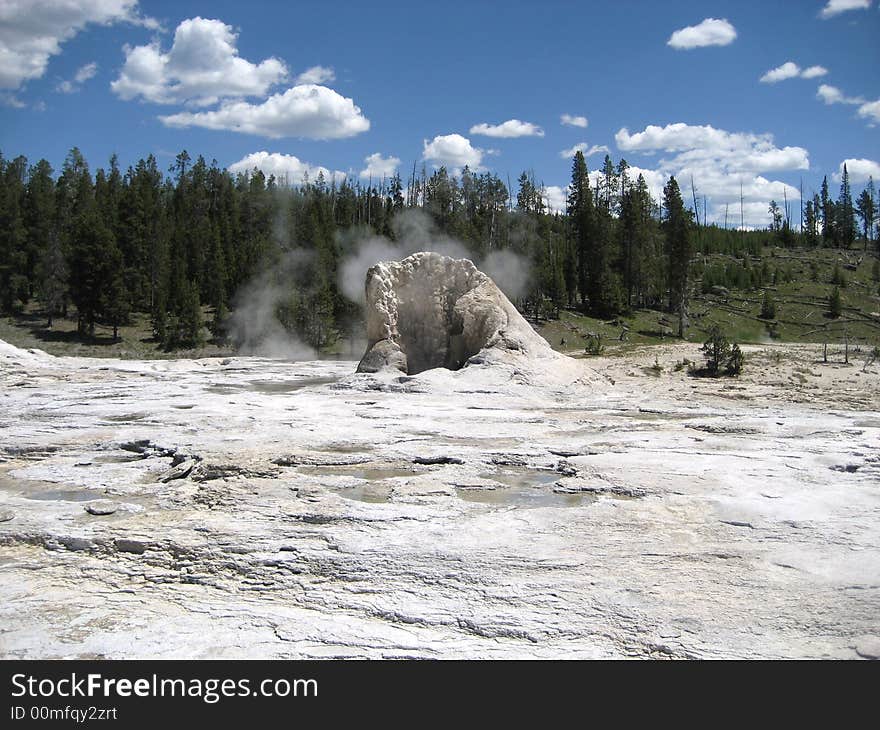 Oblong Geyser