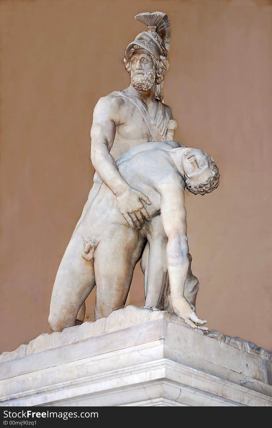 The statue of Menelao supporting the body of Patroclo by Salvetti. The statue of Menelao supporting the body of Patroclo by Salvetti