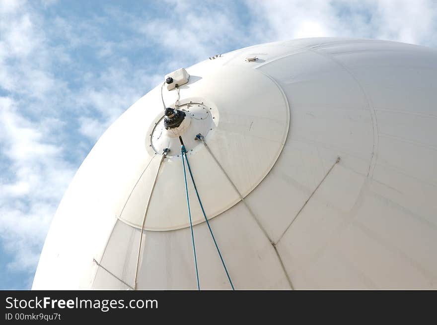 Front side of a zeppelin, taken before landing