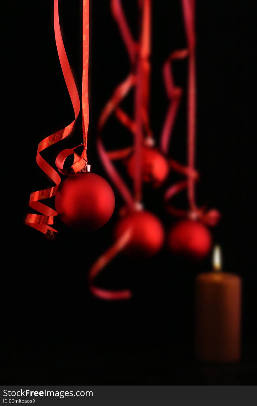 Red balls on black background - Christmas decoration