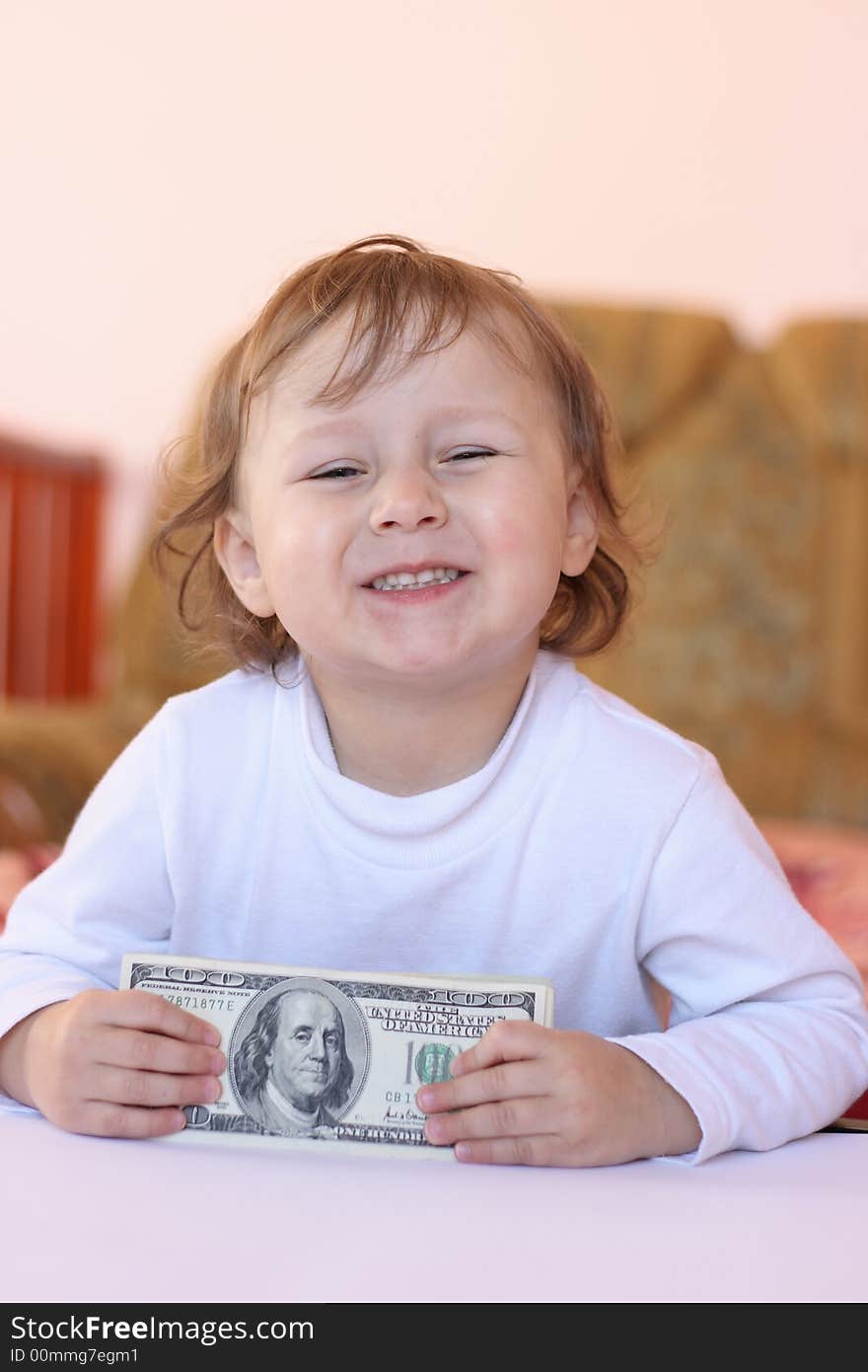 On photo child with money