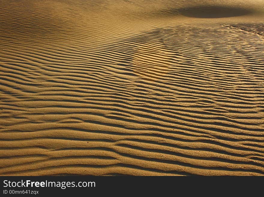 Curved sand dunes