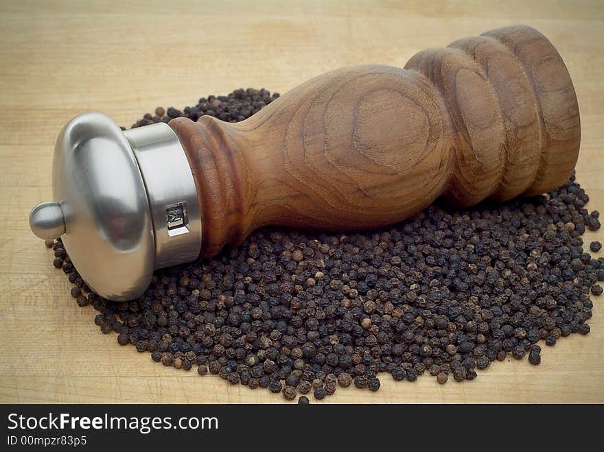 Pepper Mill oncutting board