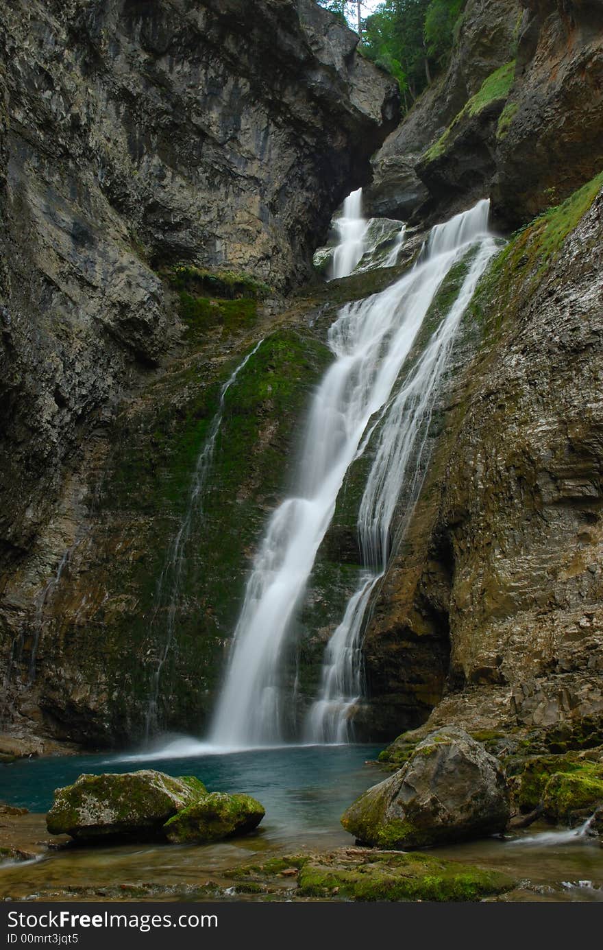 High falls in mountains Pirenejskih