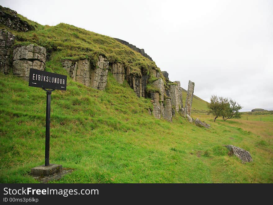 Eirikslundur Sign Dverghamrar