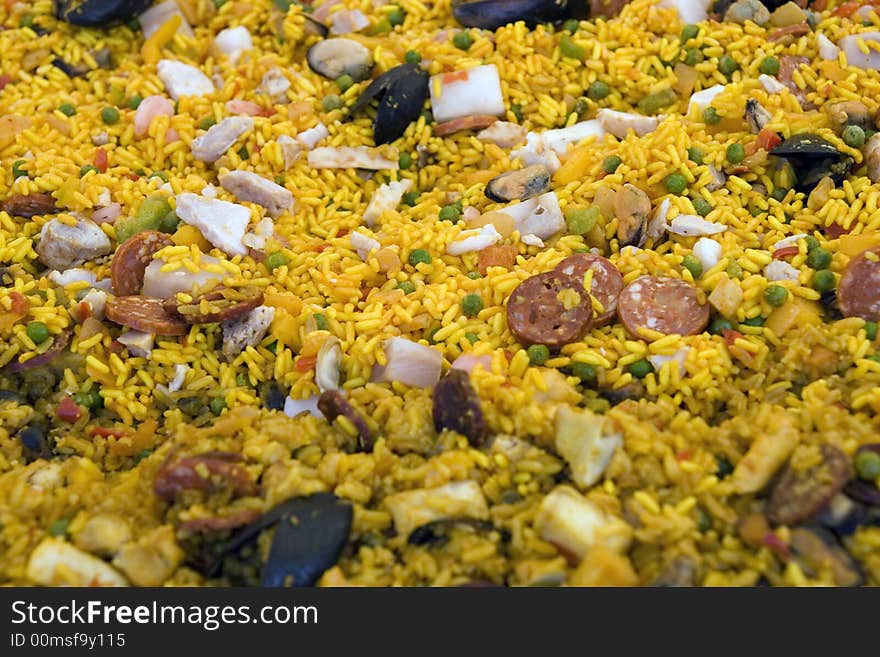 Close-up on the fresh paella