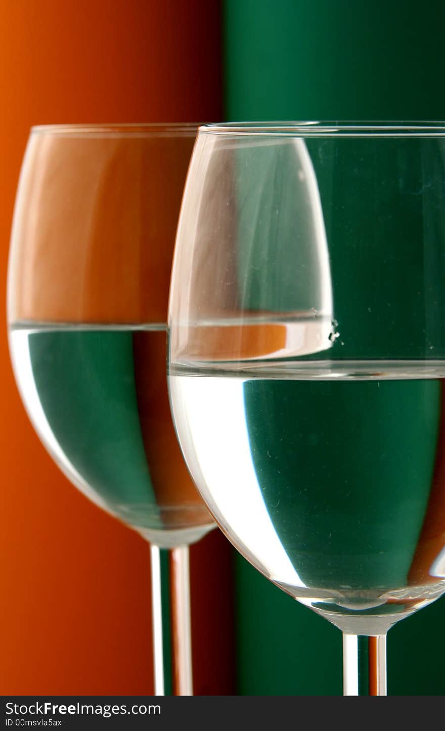 Wineglass in Green and Orange