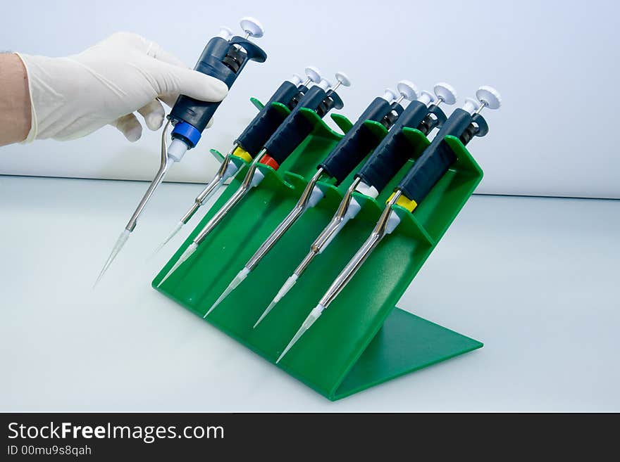 Set of pipettes