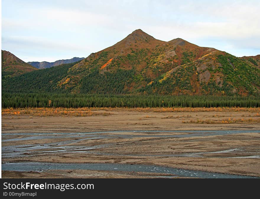 Alaska mountians in north country. Alaska mountians in north country