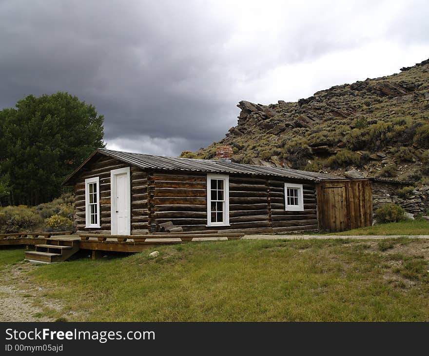 This is a cabin in Wyoming !!. This is a cabin in Wyoming !!