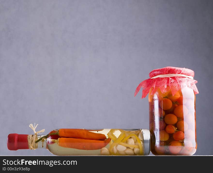 Red pepper, onion, garlic in the jar