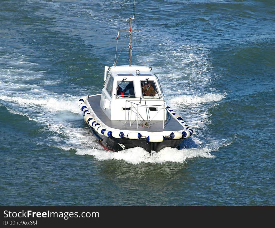 Pilot boat