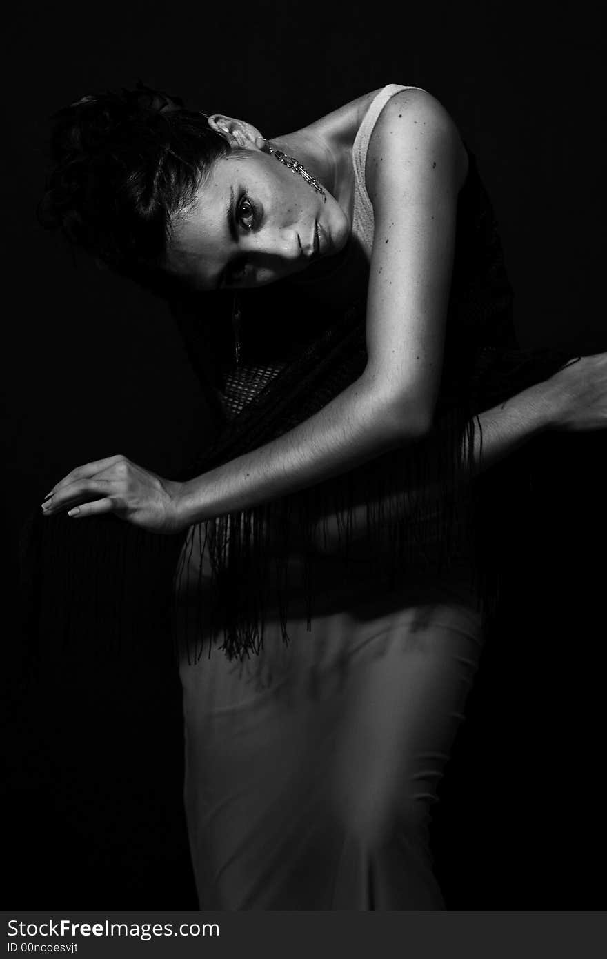 Dancer portrait in b&w