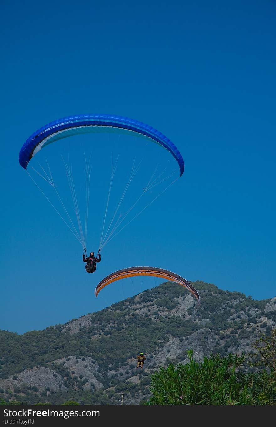 Paragliders Landing