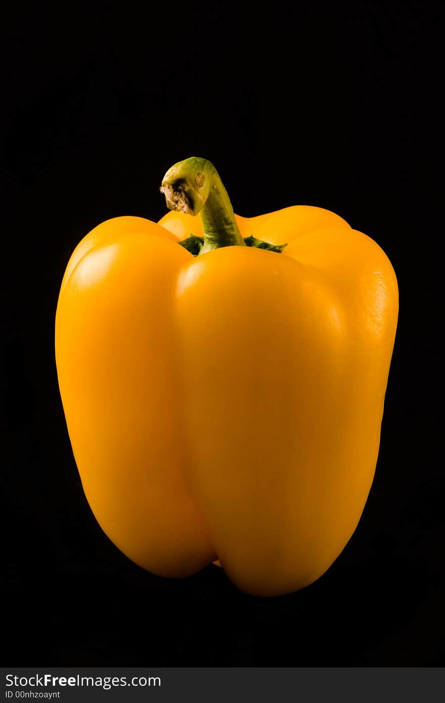 A general yellow paprika, good for salad. A general yellow paprika, good for salad.