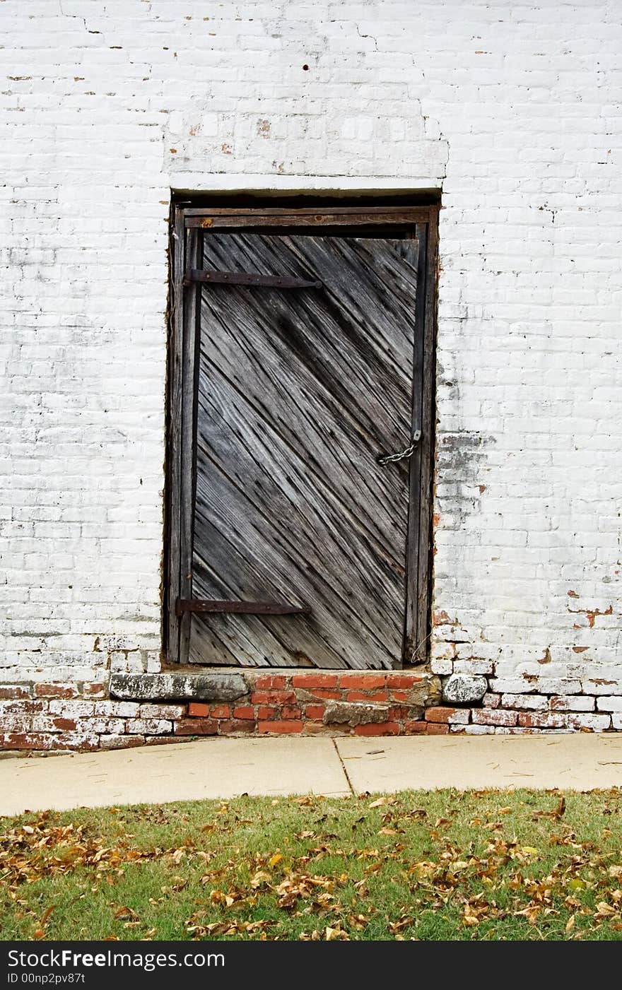 Door to a one cell jail house build in the 1800's. Door to a one cell jail house build in the 1800's