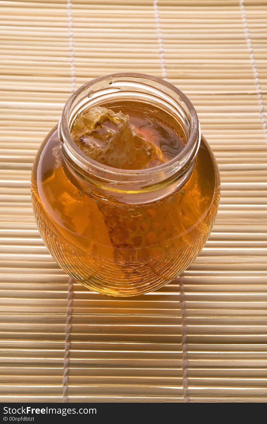 Fresh honey with honeycomb