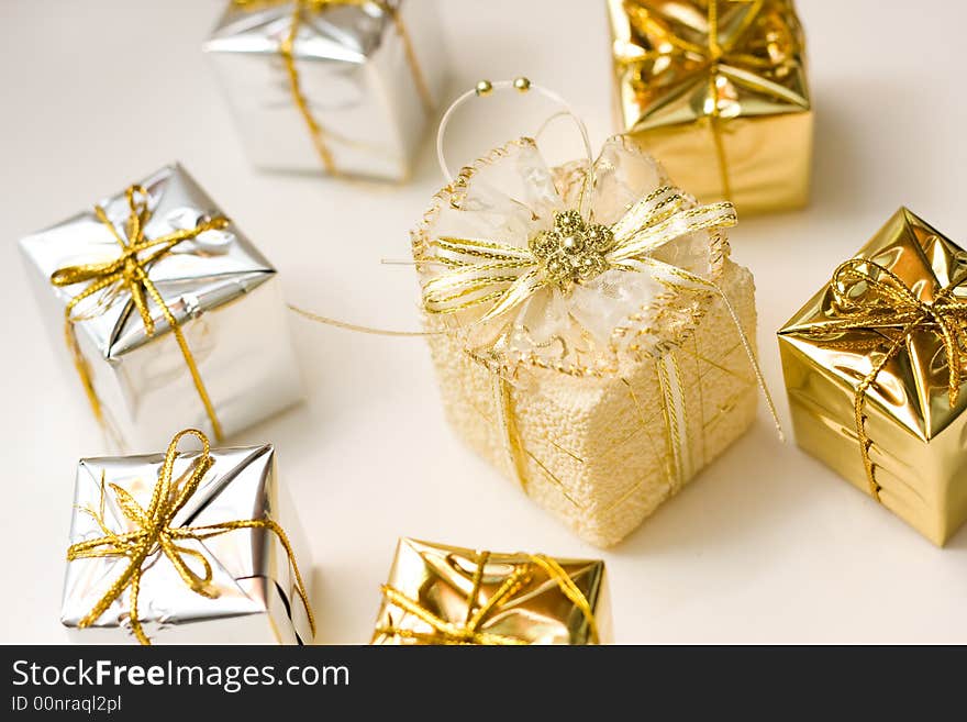 Small boxes with gifts, and the one is special, low DOF. Small boxes with gifts, and the one is special, low DOF