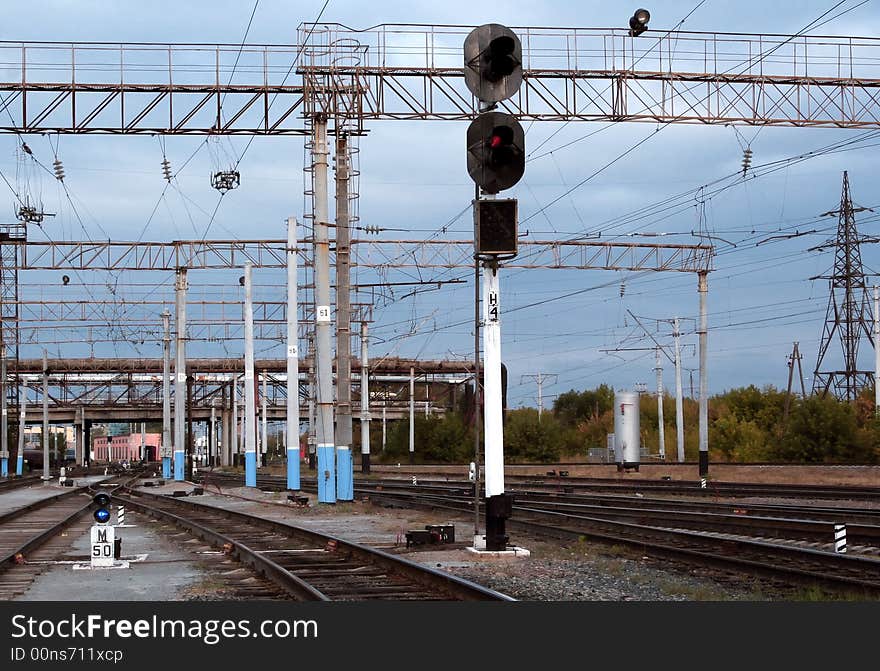 Traffic light beside station Pavlodar. Departure city. More to the left in daleke it is visible to depot. Traffic light beside station Pavlodar. Departure city. More to the left in daleke it is visible to depot.