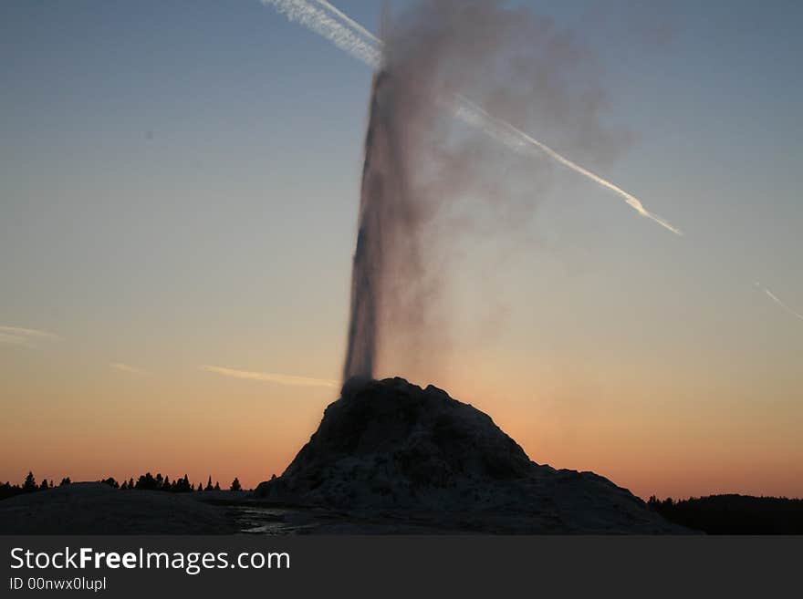 Gyser, water, flow, night, evening. Gyser, water, flow, night, evening