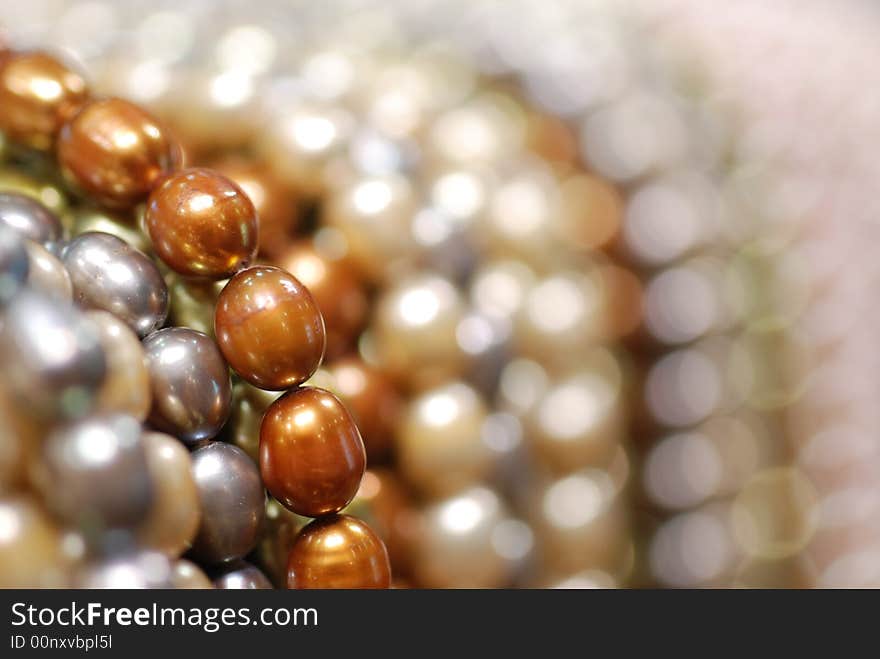 Colorful pearl strands