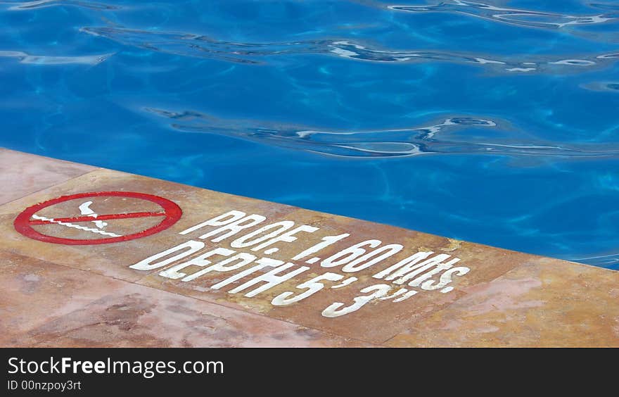 No diving warning on a pool. No diving warning on a pool.