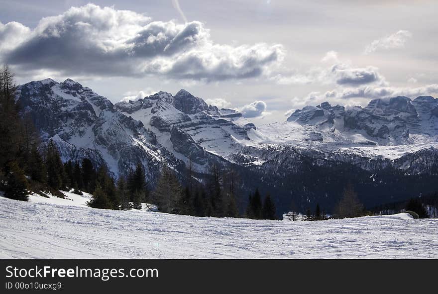 Italian Alps for skiing 11