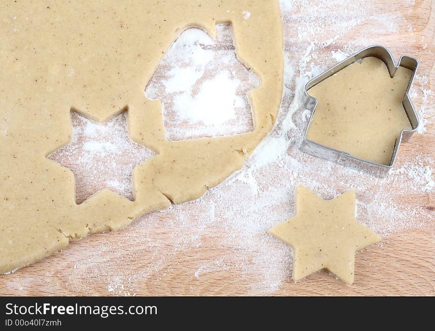 Baking christmas cookies