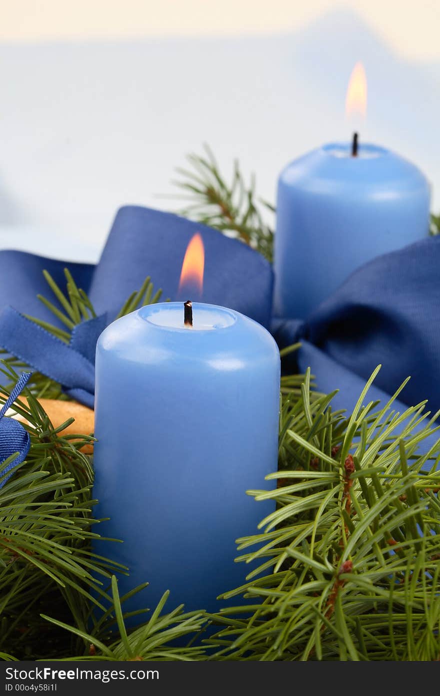 Christmas candlestick- pine and blue candles